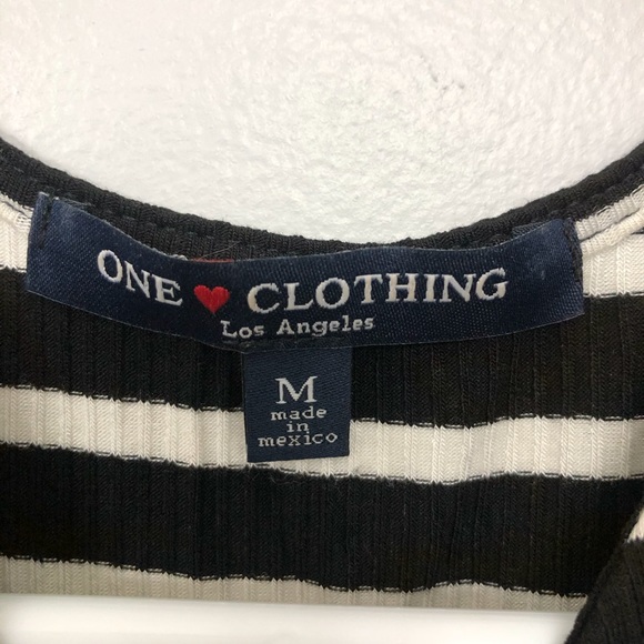 One Clothing top - Picture 2 of 2